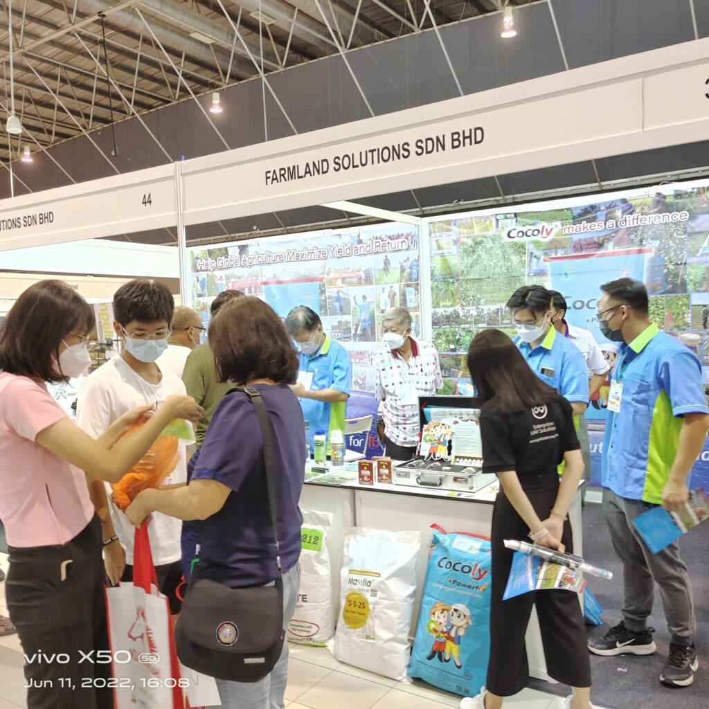 filter: 0; fileterIntensity: 0.0; filterMask: 0; module:1facing:0; 
hw-remosaic: 0; 
touch: (-1.0, -1.0); 
modeInfo: ; 
sceneMode: LLHDR; 
cct_value: 0; 
AI_Scene: (-1, -1); 
aec_lux: 0.0; 
hist255: 0.0; 
hist252~255: 0.0; 
hist0~15: 0.0;